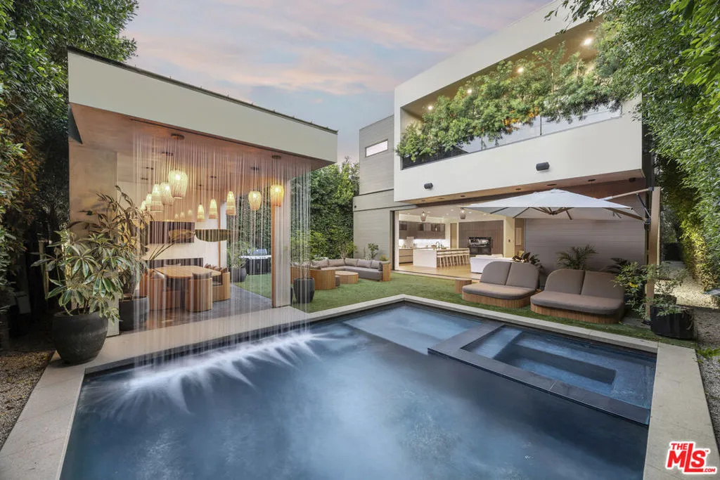 347 N Alfred Street, Los Angeles, California 90048 home-pic-1